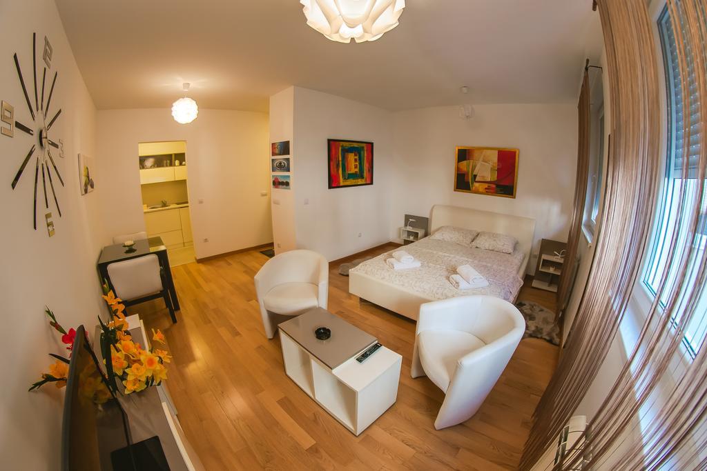 Maja Apartment ベオグラード エクステリア 写真